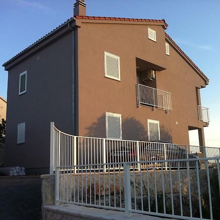 Apartmani Gavran 塞维德 外观 照片