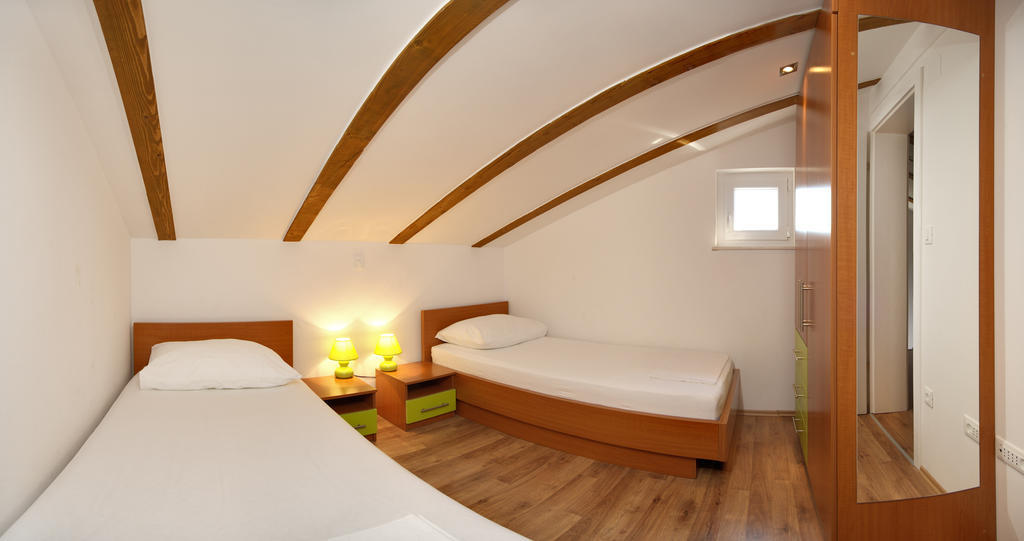 Apartmani Gavran 塞维德 客房 照片